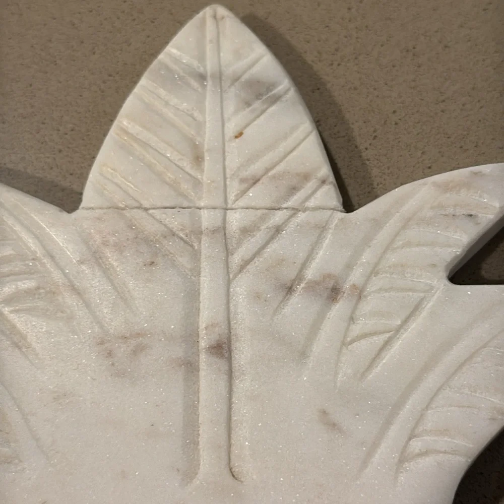 Sur La Table Marble Pineapple Board NWT